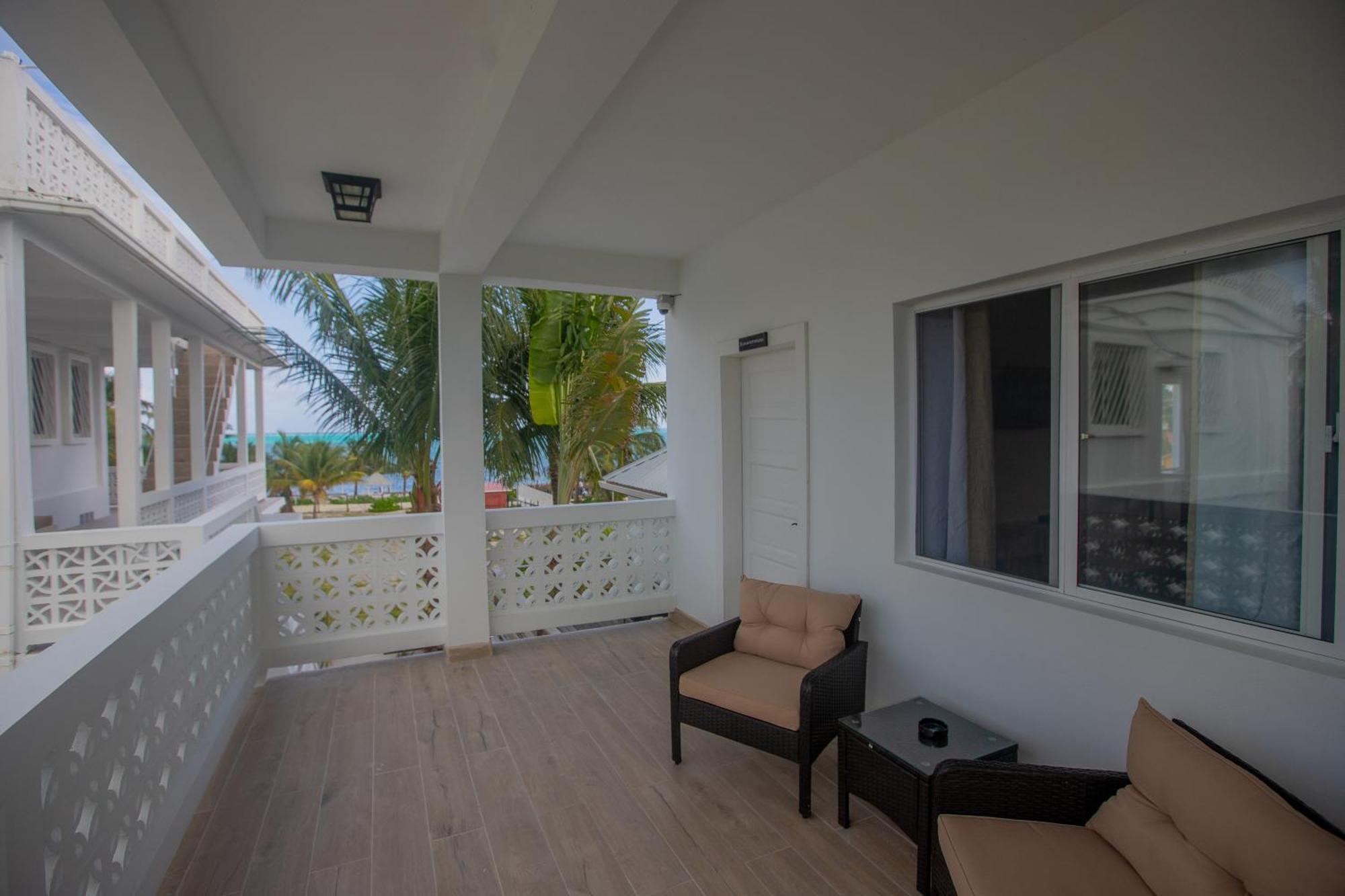 Treetops Hotel Caye Caulker Exteriér fotografie